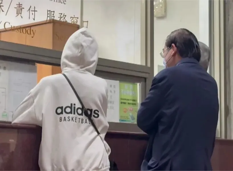 神秘人自稱陳政谷妹妹完成九州博弈集團交保手續